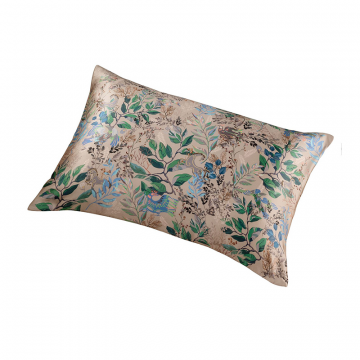 Наволочка 50х70 Таинственный лес в песочно-бежевом, шелк и сатин