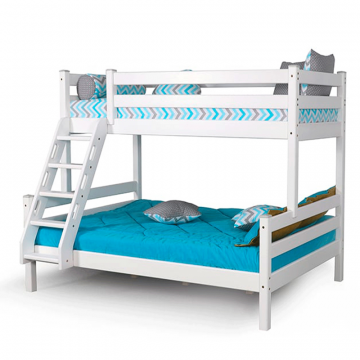 Кровать двухъярусная с наклонной лестницей 