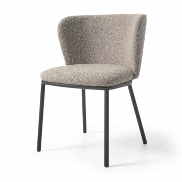 Стул Ciselia из светло-серой ткани букле и черными металлическими ножками