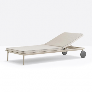 Шезлонг с матрасом REVA