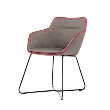 Кресло Monza с низкой спинкой на металлической опоре