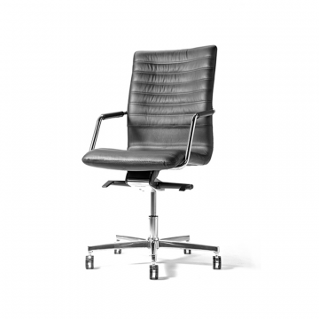 Офисное кресло Toledo с низкой спинкой на крестовине с колесами