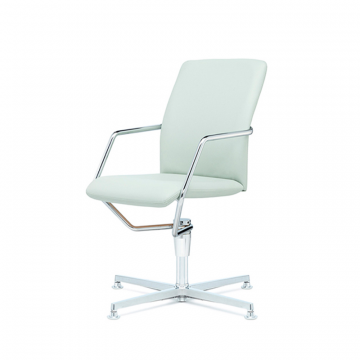 Кресло Toledo с низкой спинкой на крестовине с глайдерсами