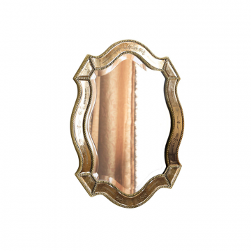 Зеркало в раме  