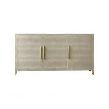 Трехдверный комод 