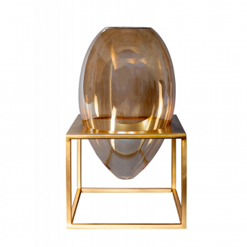 Ваза на золотом подстолье овальная 0.43x0.25x0.25м