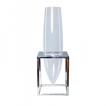 Ваза на серебряном подстолье высокая 0.5x0.175x0.18м