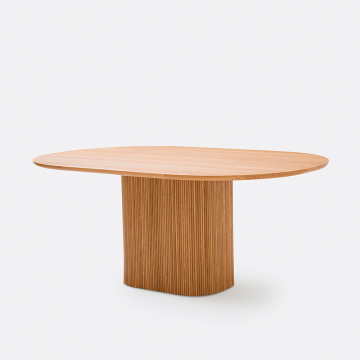 Обеденный стол из дубового шпона на 68 столовых приборов Tamula  8 персоны бежевый