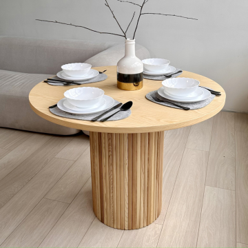 Обеденный стол 