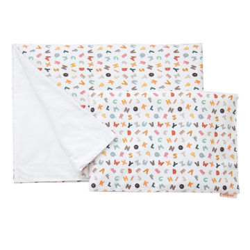 Постельное бельё в детскую кроватку «Разноцветные буквы» (сатин). Состав: наволочка 40*32 см, пододеяльник 90*110 см