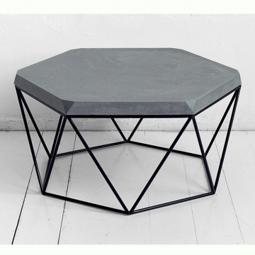 Журнальный стол Гексагон из микроцемента в сером цвете