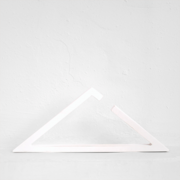 Комплект вешалок Треугольник в белом цвете