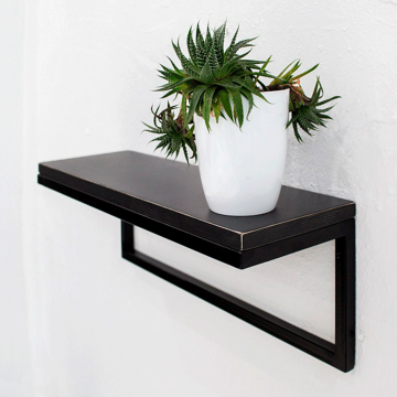 Полка минимализм в черном цвете