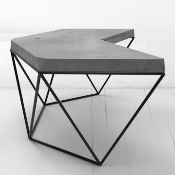 Рабочий стол Гексагон из микроцемента в темно-сером цвете