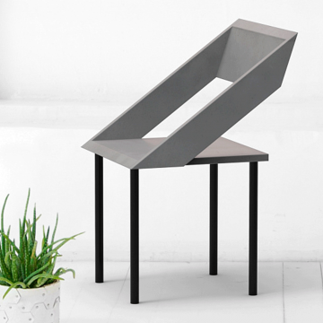 Стул Чайка из микроцемента в сером цвете