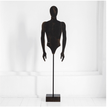Манекен-вешалка КОСТЯ в черном цвете