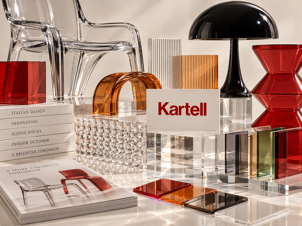 Kartell - один из немногих брендов, для которых пластик не бюджетная замена дереву, а самостоятельный материал дизайна
