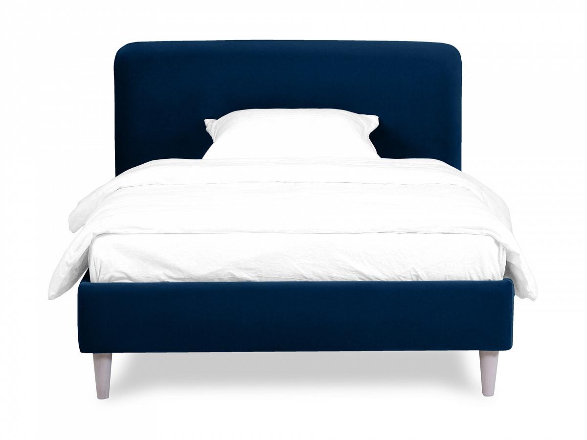 Кровать с голубым изголовьем