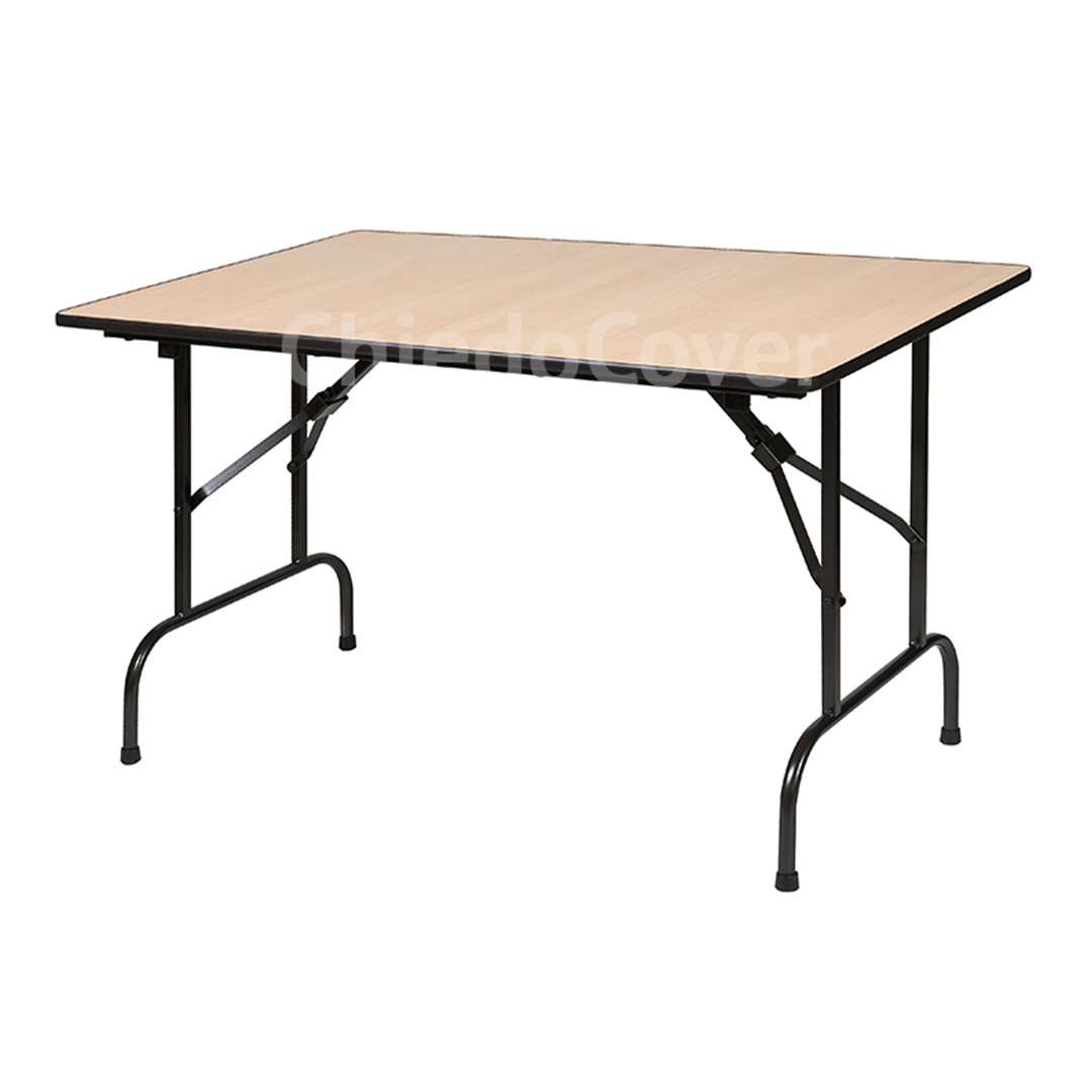 стол складной на металлическом каркасе